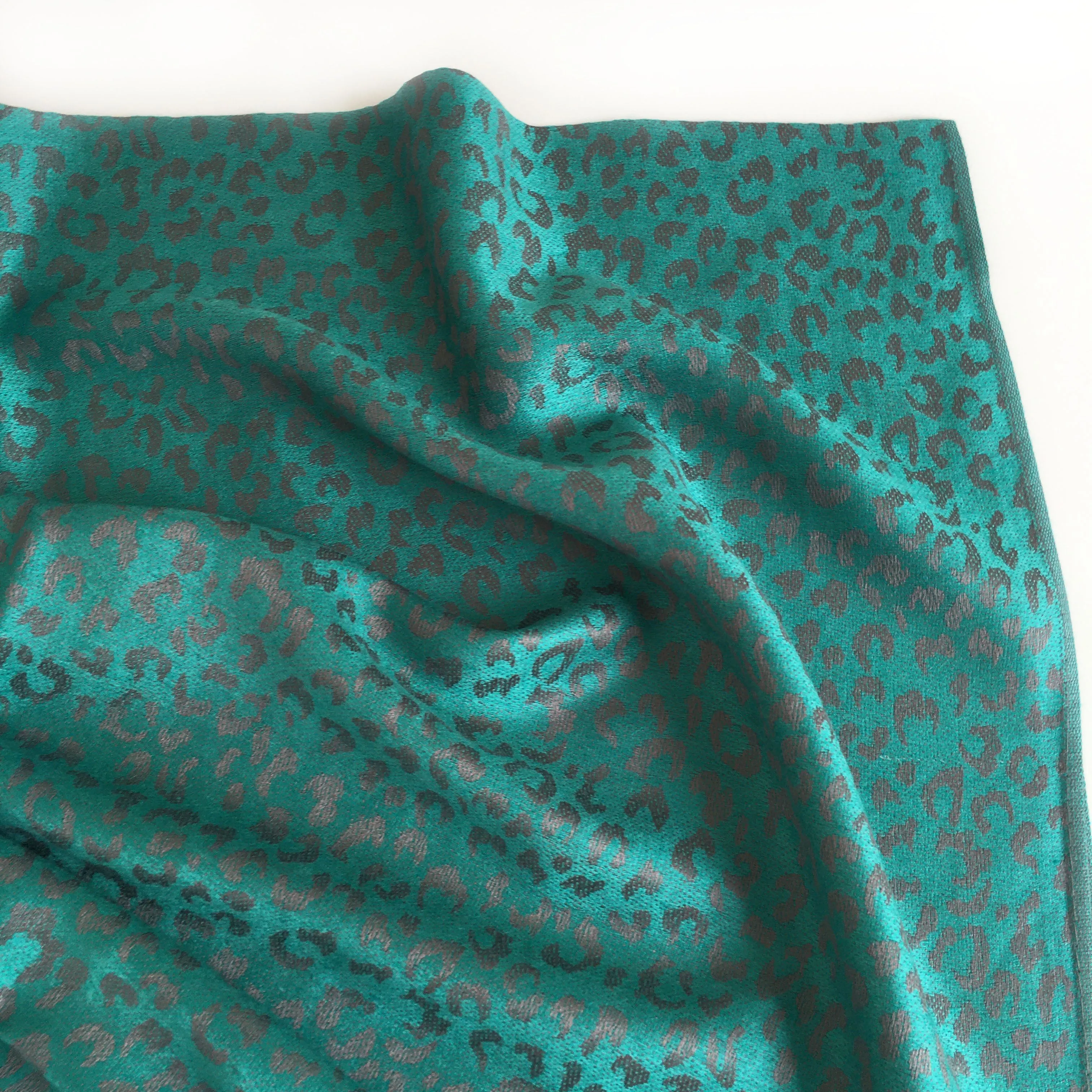 TURQUOISE SMALL LEOPARD PRINT REVERSIBLE PASHMINA SHAWL SCARF